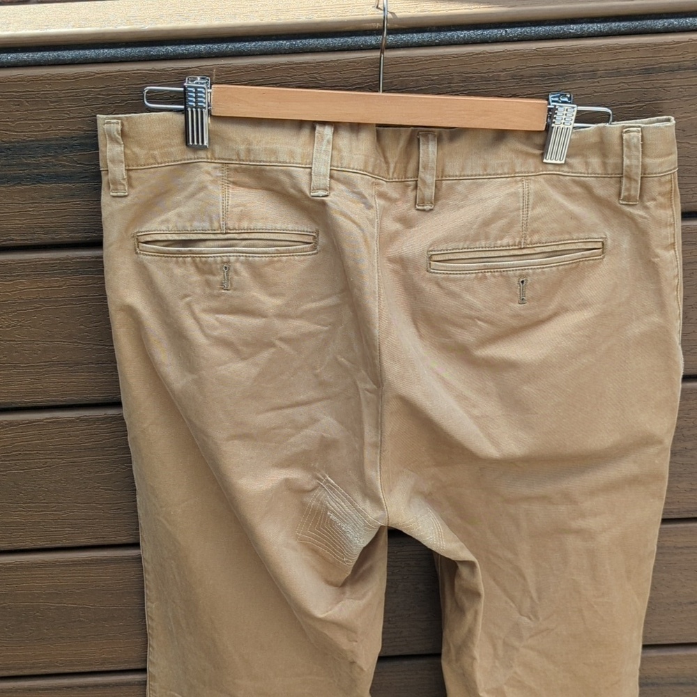 Men's Banana Republic Vintage StraightFaded Beige Pants - 32x32 - Good Condition - Picture 4 of 6